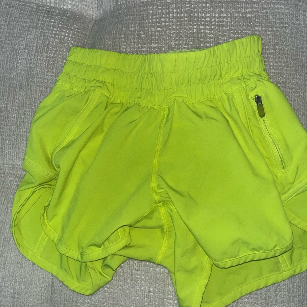 size 2 lululemon shorts